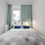 Premium Apartment Near Manufaktura 2 Bathrooms & Underground Parking Daire *