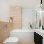 Premium Apartment Near Manufaktura 2 Bathrooms & Underground Parking * Łódź