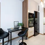 Premium Apartment Near Manufaktura 2 Bathrooms & Underground Parking * Łódź