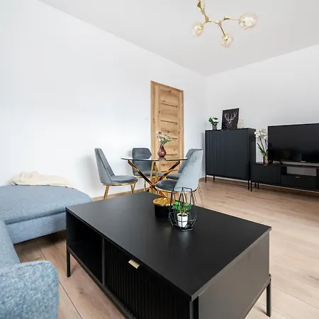 Premium Apartment Near Manufaktura 2 Bathrooms & Underground Parking Łódź