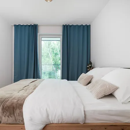 Manufaktura - Prestiż Z Garażem Podziemnym I Dwoma łazienkami Apartament *