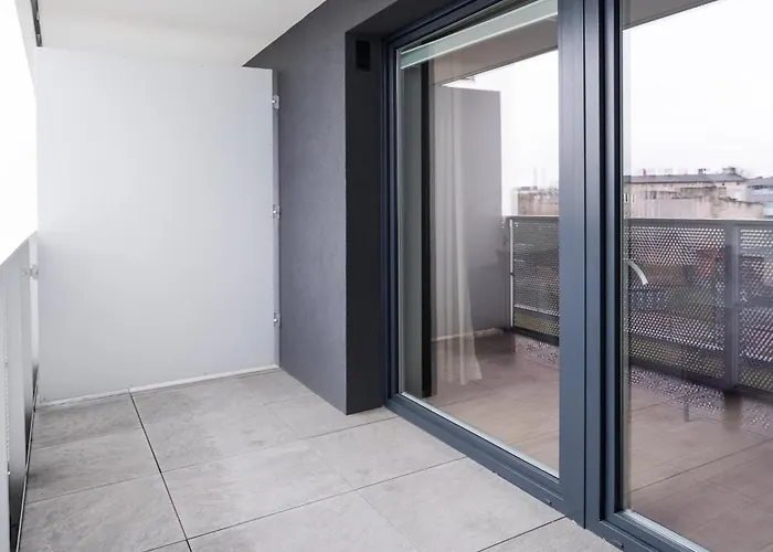 Manufaktura - Prestiz Z Garazem Podziemnym I Dwoma Lazienkami Διαμέρισμα