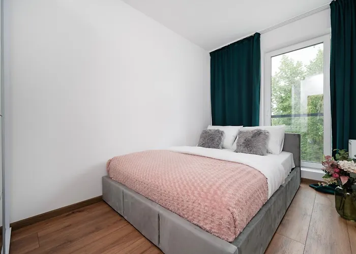 شقة Manufaktura - Prestiz Z Garazem Podziemnym I Dwoma Lazienkami *