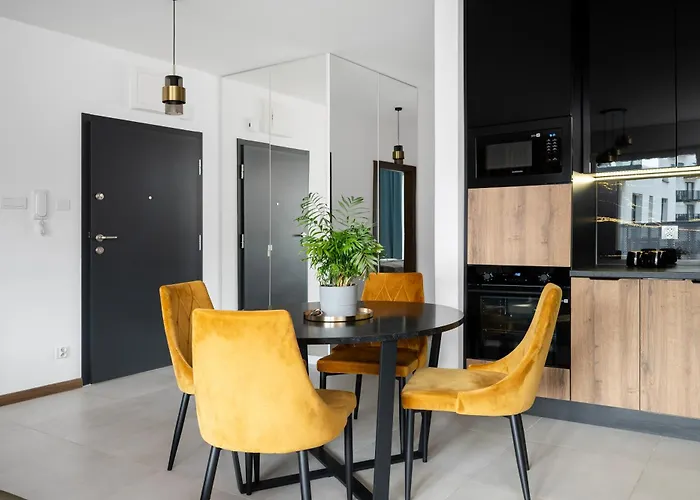 Manufaktura - Prestiz Z Garazem Podziemnym I Dwoma Lazienkami * وودج