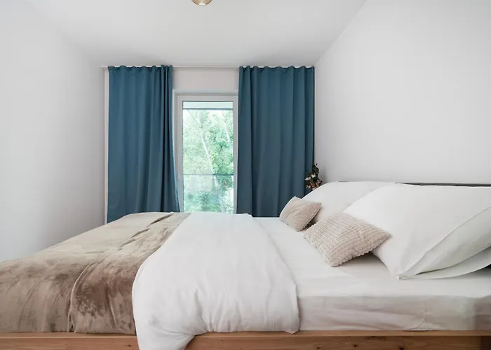 Manufaktura - Prestiz Z Garazem Podziemnym I Dwoma Lazienkami Διαμέρισμα *